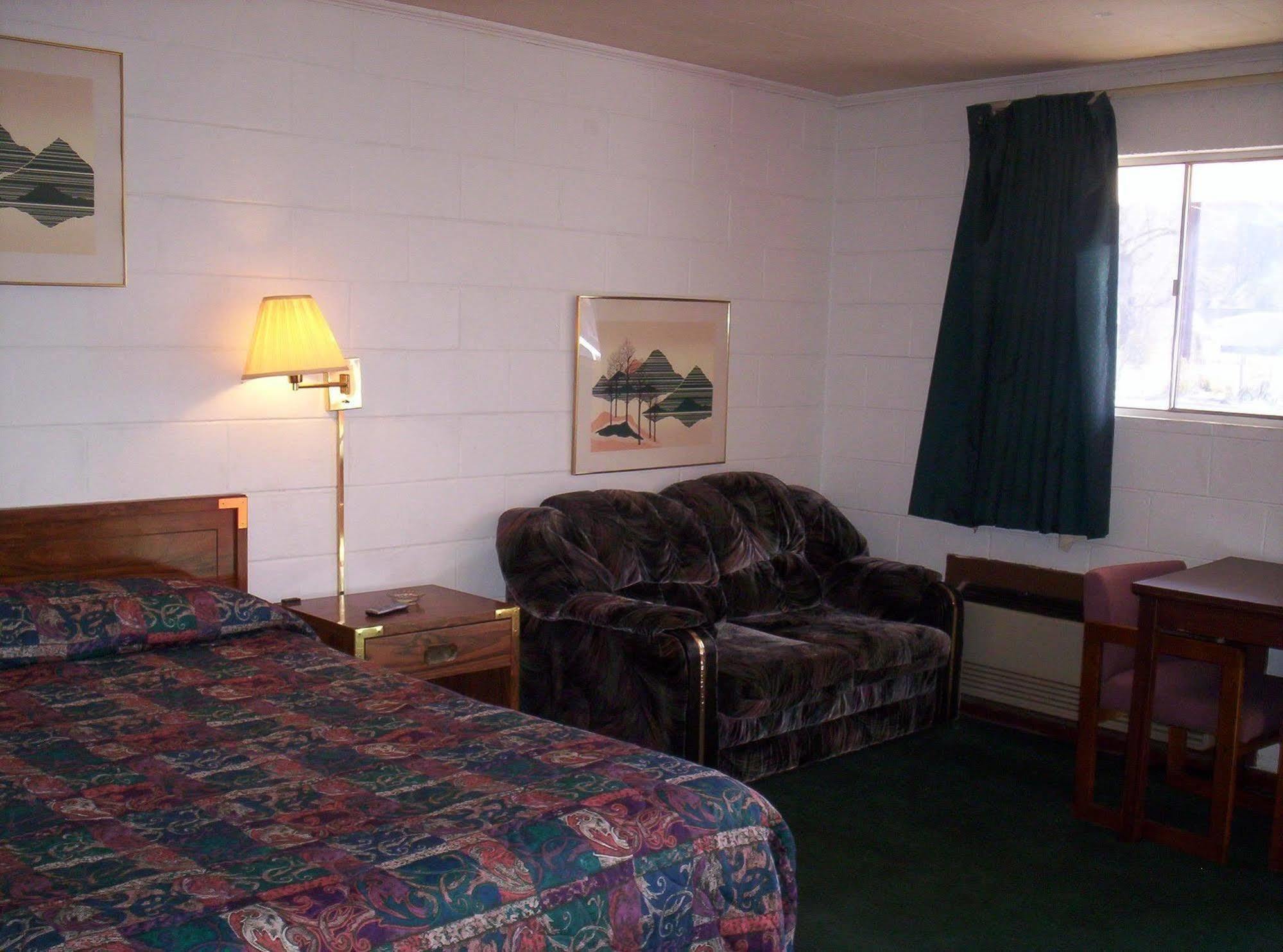 Budget Motel Rockwood Bagian luar foto